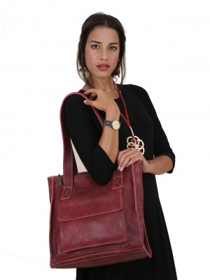 Model with Maroon Sigal Levi bag