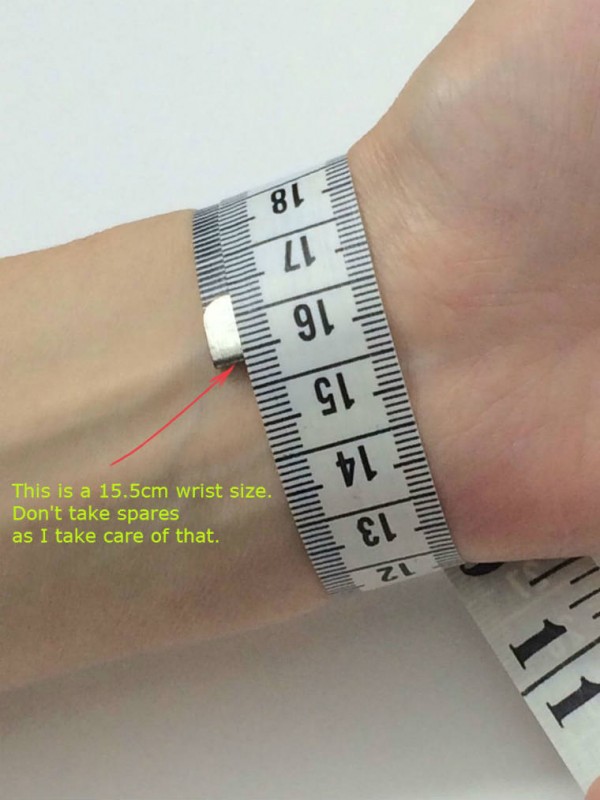 wrist size in cm